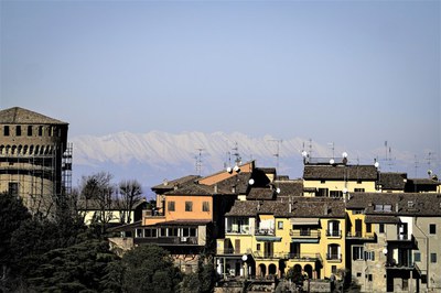 Veduta di Dozza da Montecatone (Imola) (foto di Stefano Uzzo).jfif